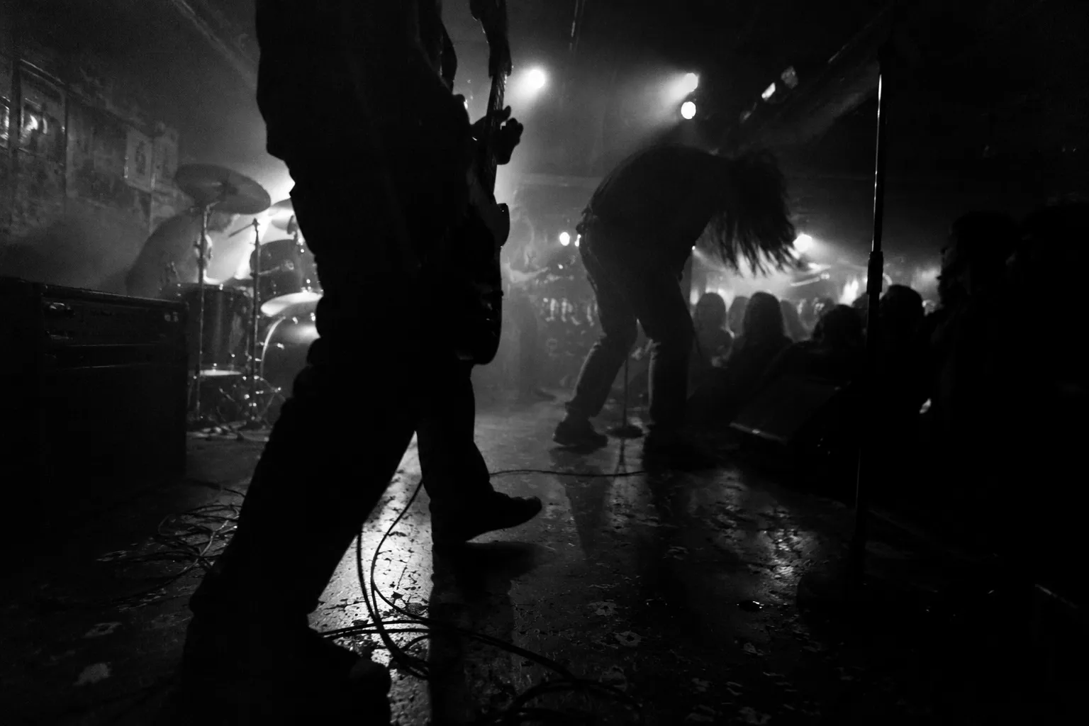 Flannel, Feedback, and the Sound of a Generation: The Complete History of Grunge Music Through the Mid-'90s