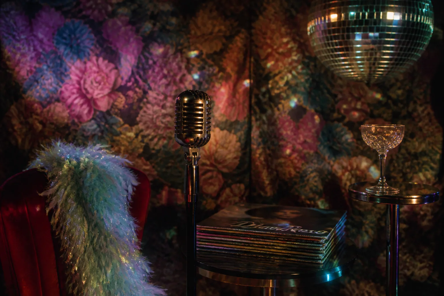 Florida Studio Theatre Presents Songbirds of the Seventies Cabaret Tribute to 1970s Female Singer-Songwriters